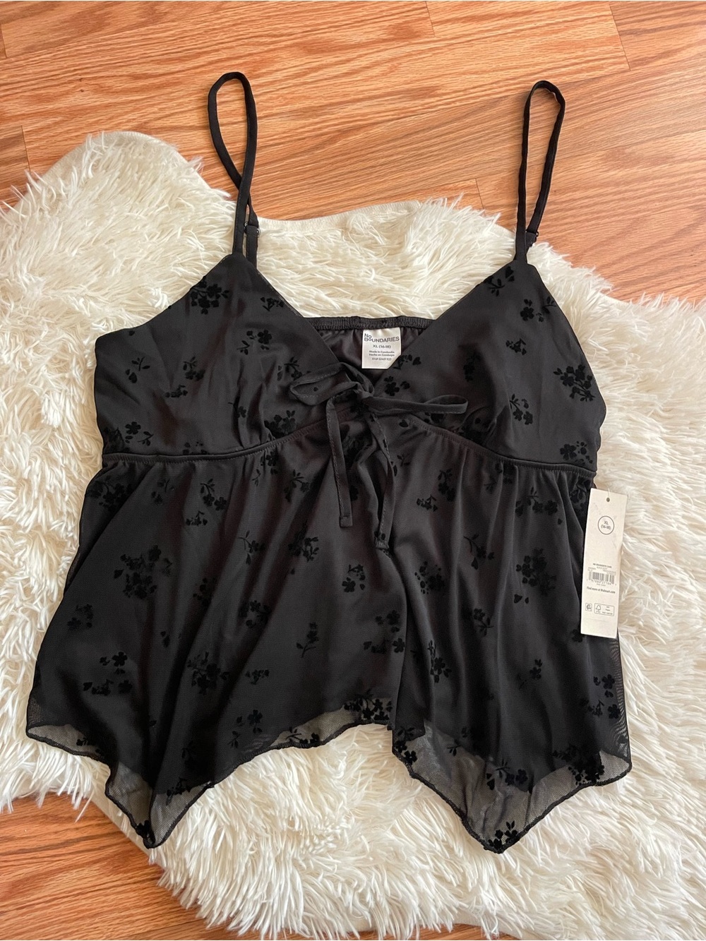 NWT No Boundaries Flowy Crop Top Tank XL